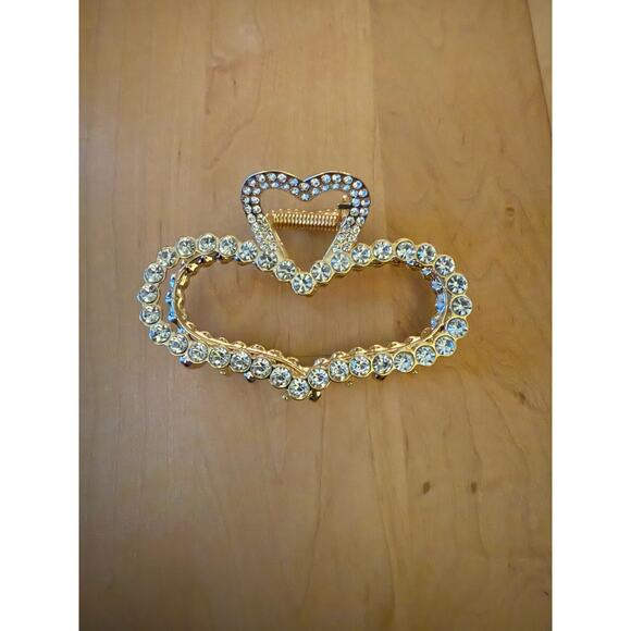 New Rhinestone Gold Heart Hair Metal Claw Clip - Picture 1 of 2
